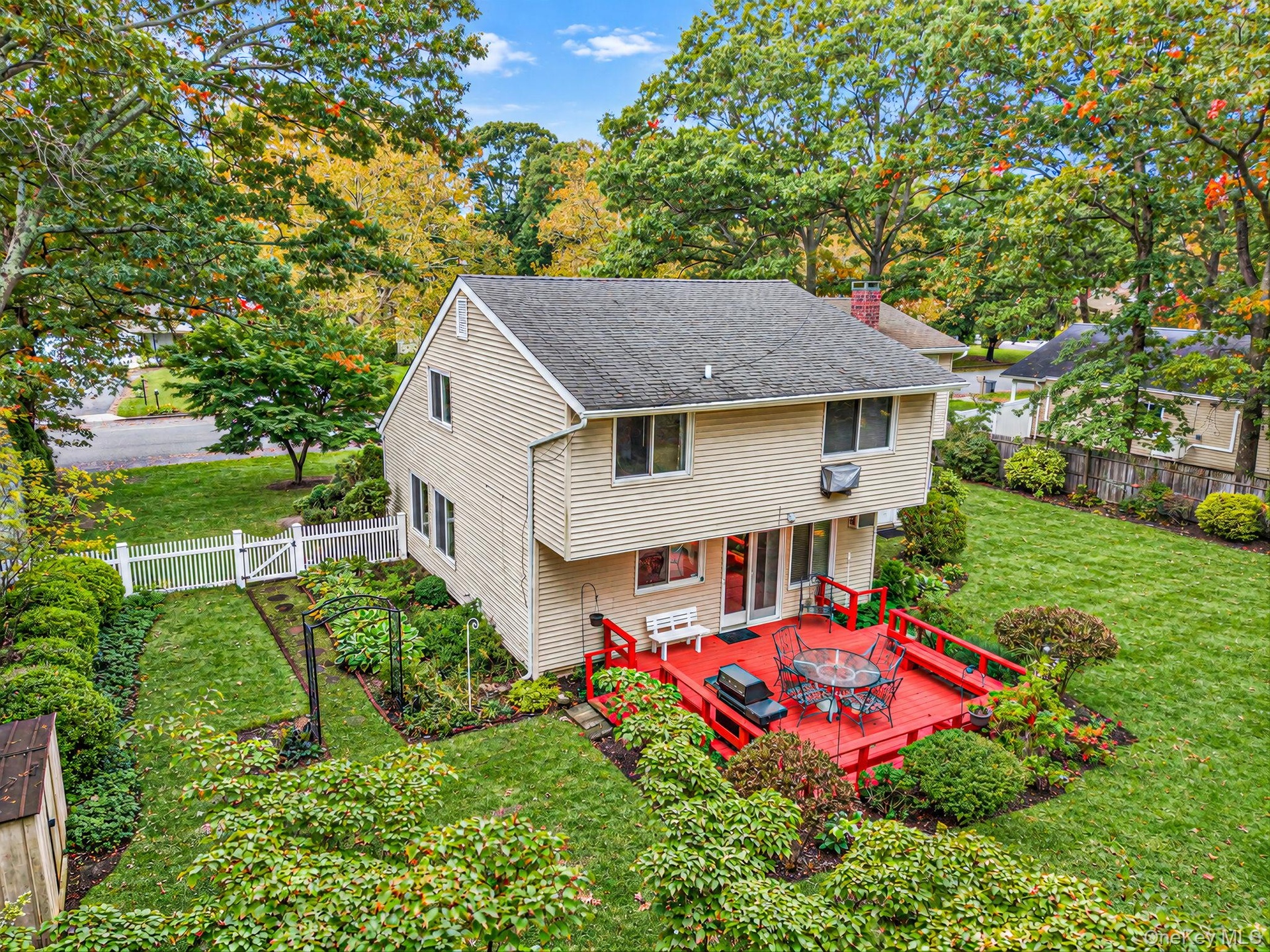 .34 Acre Lot, Private, Deck, IGS 7 Zones