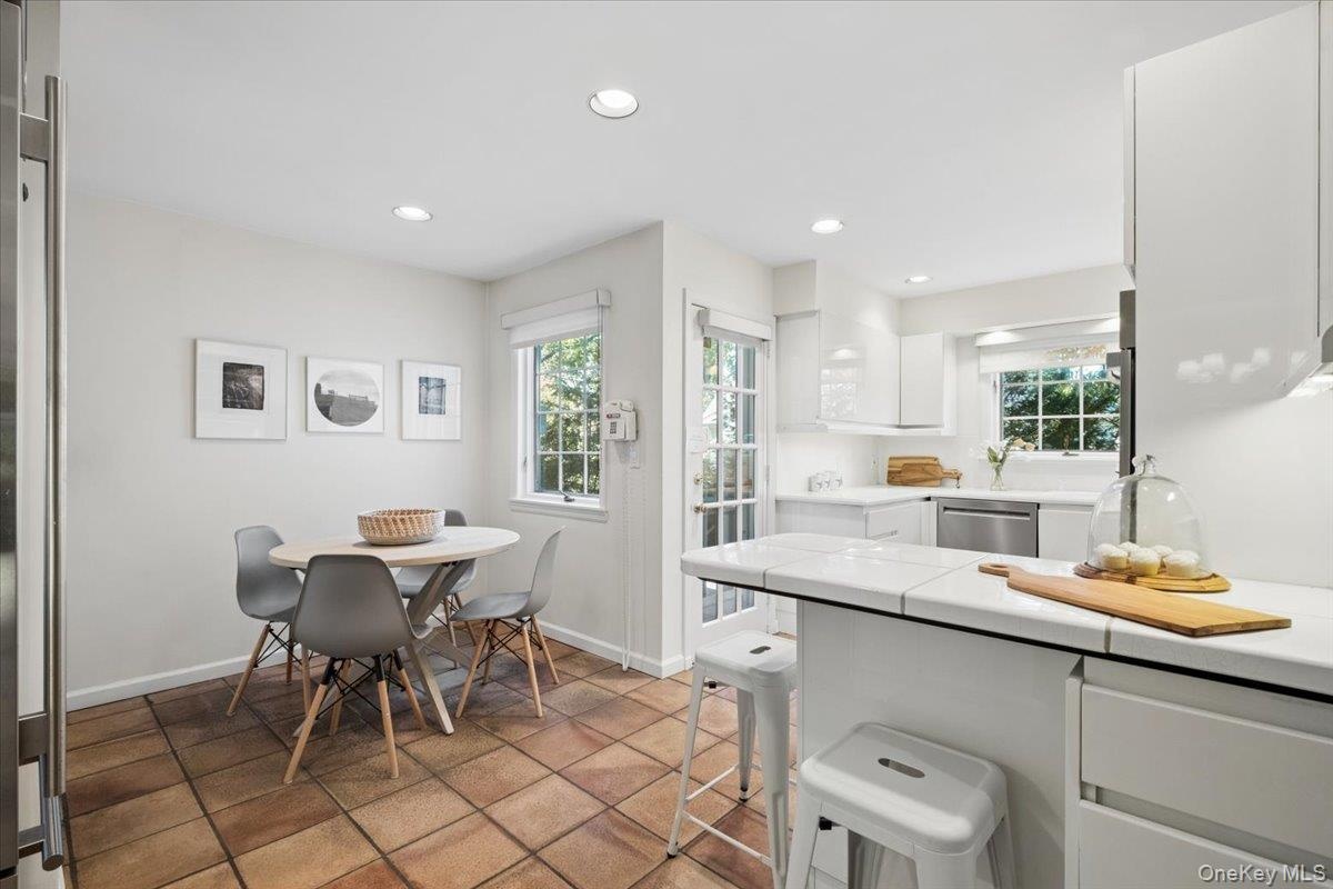 Another view of kitchen