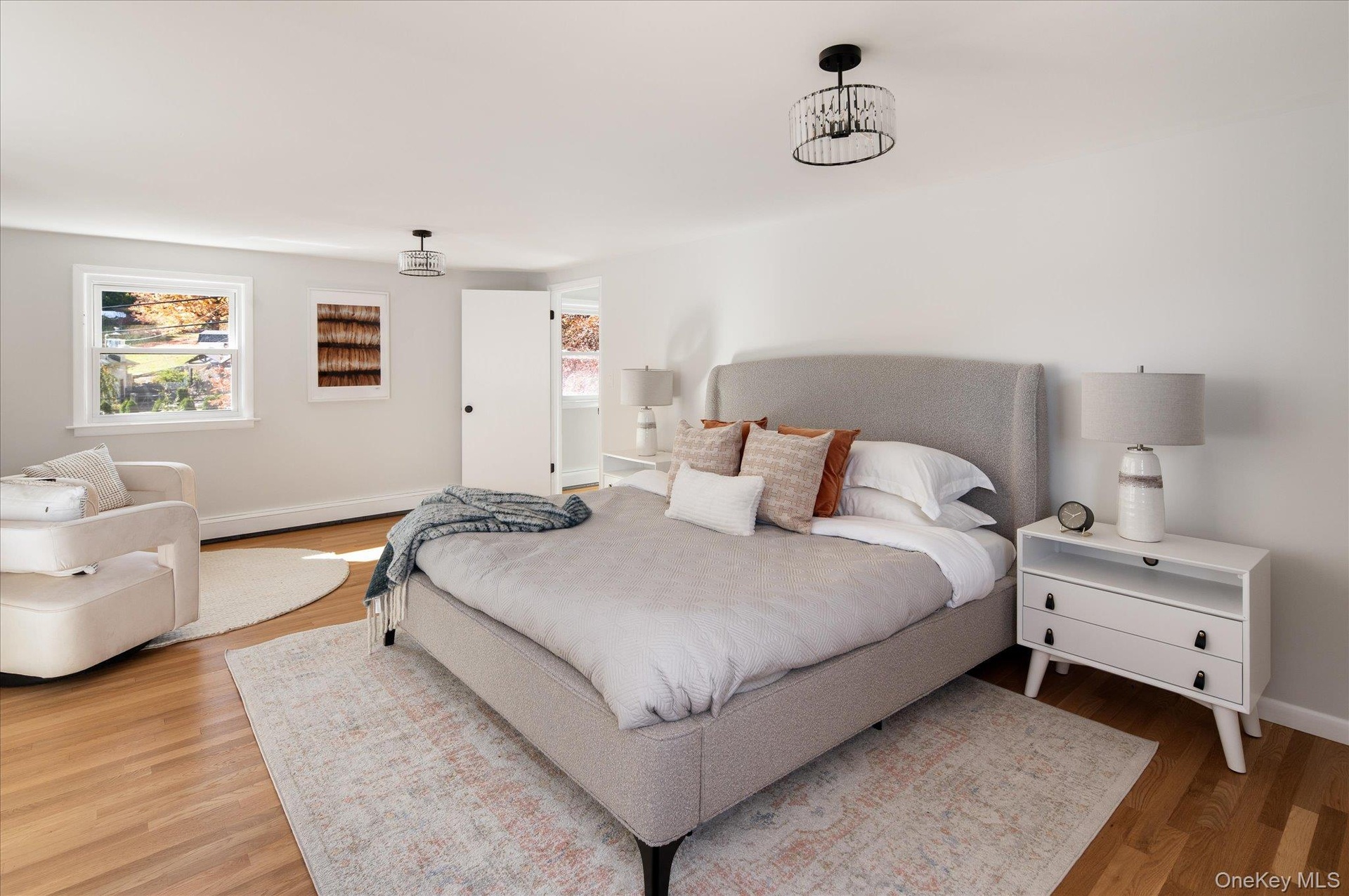 Primary Bedroom (Second Floor)