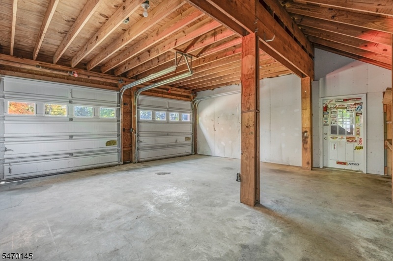 Detached Garage