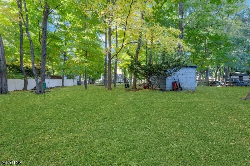Large level yard