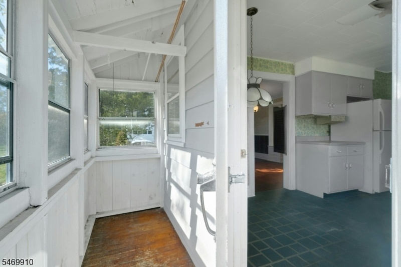 Mud room
