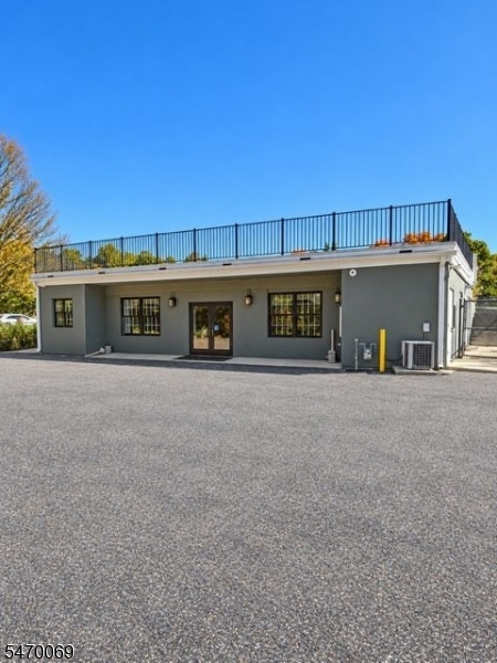 Hastings Square Club House