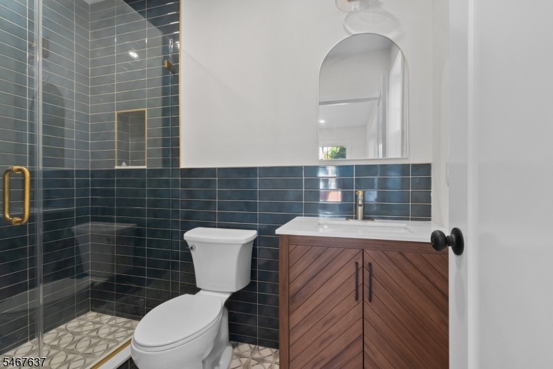 En Suite Bathroom
