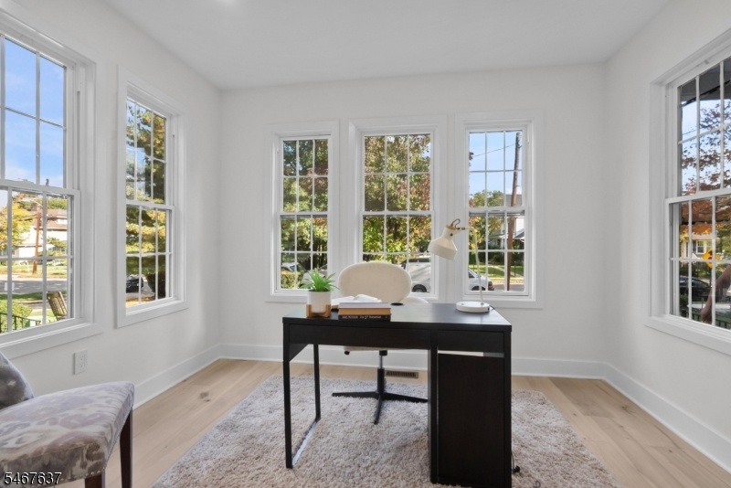 Home Office / Bonus Room