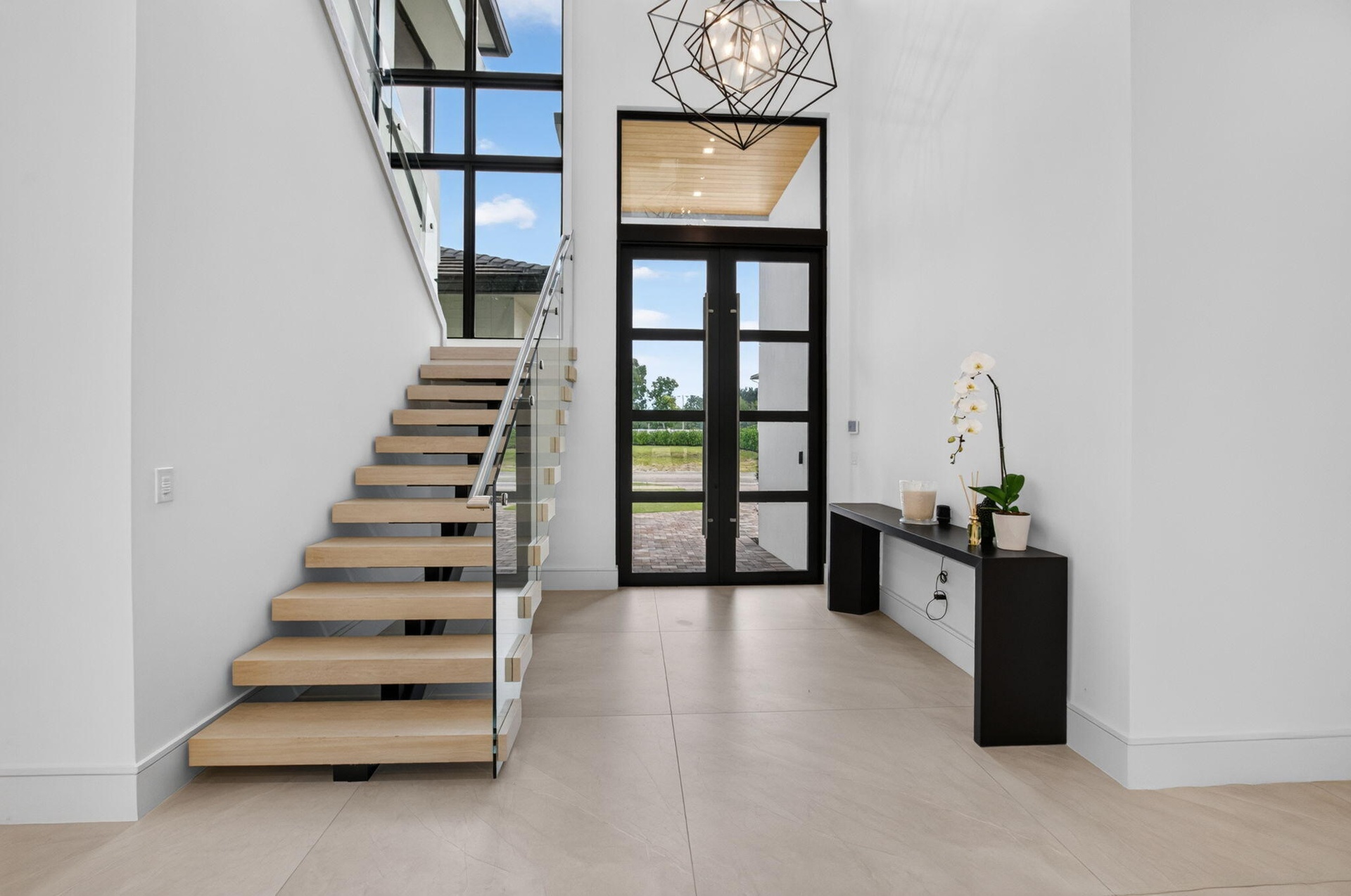 IMPESSIVE FOYER
