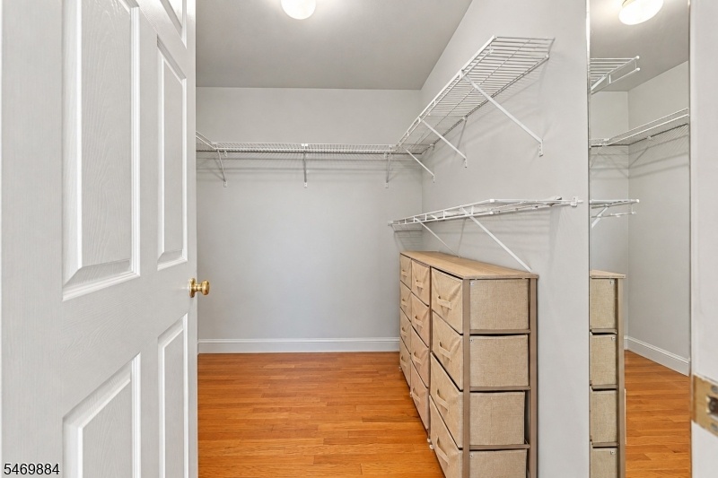 Walk in Closet
