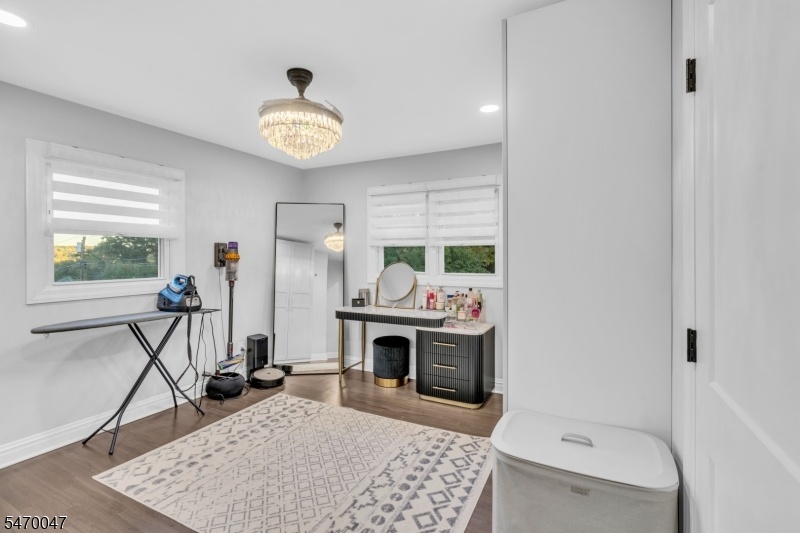 Bedroom2