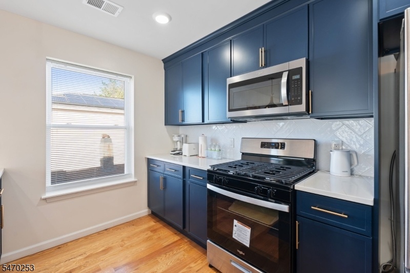 Kitchen unit 2