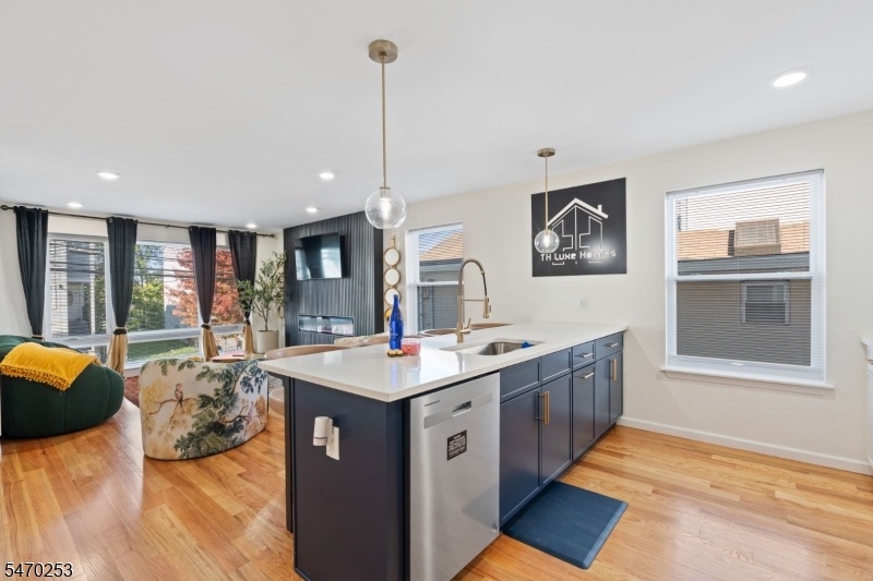 Kitchen unit 1