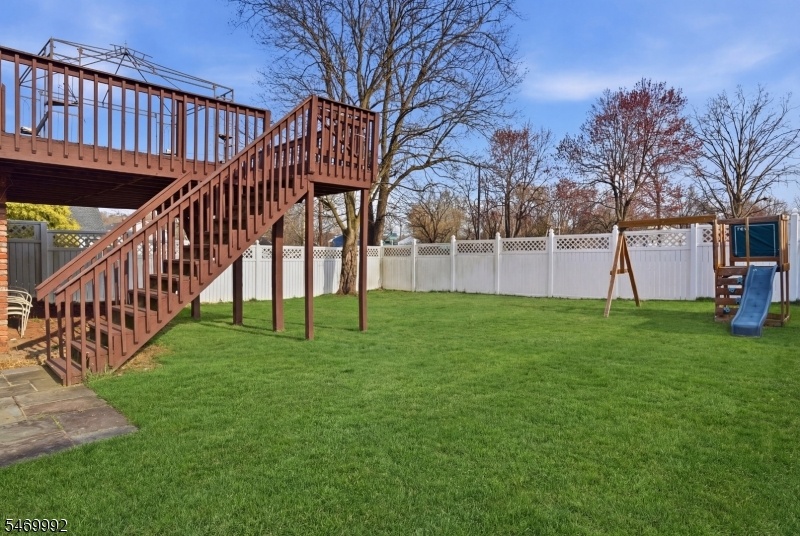 Beautiful Fenced Backyard