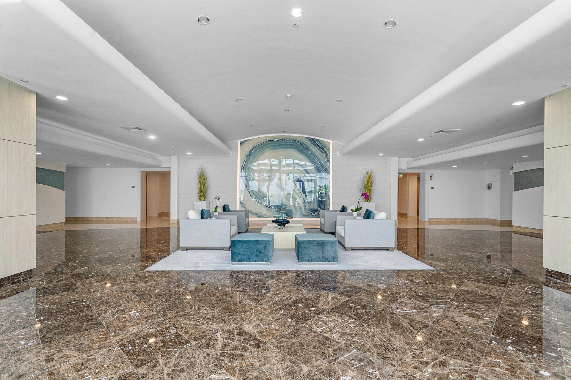 LaRive Lobby