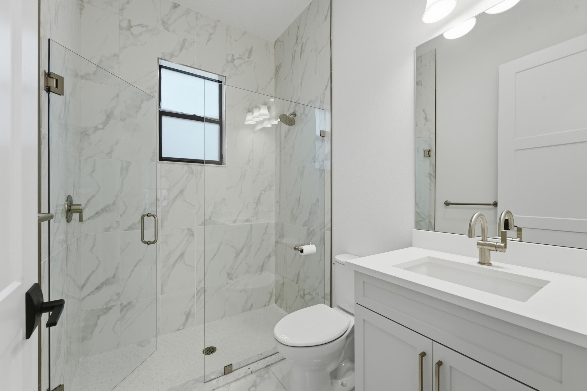 Downstairs Full Bath