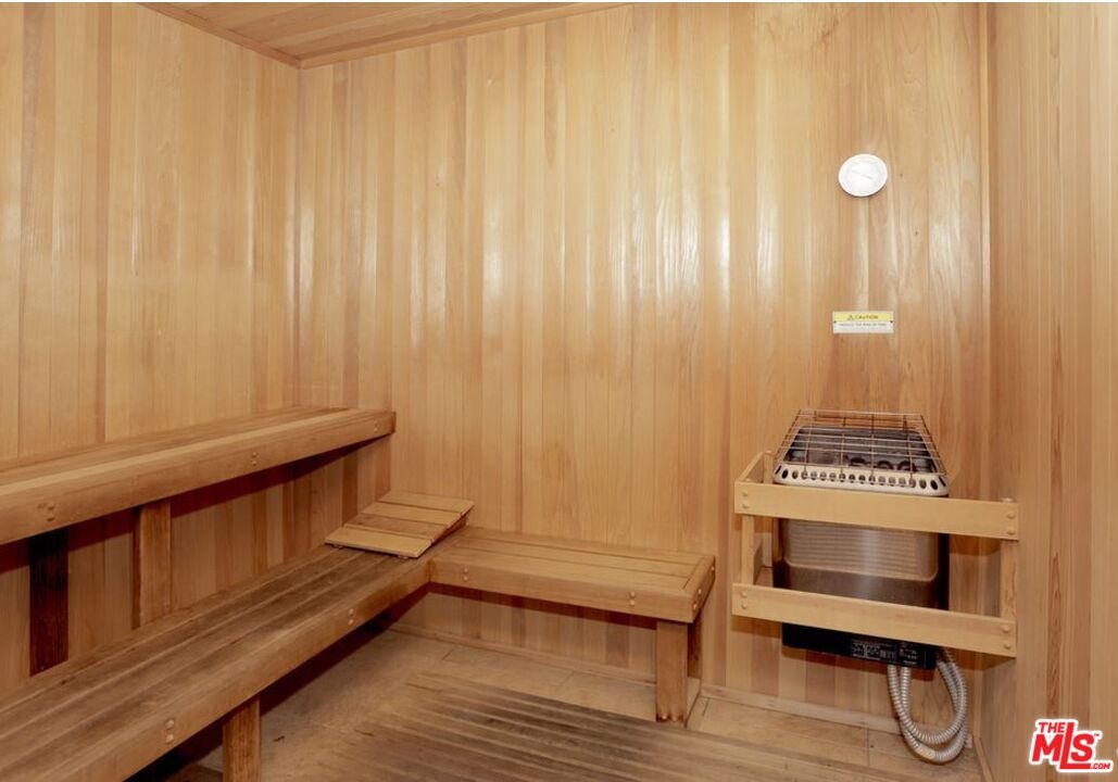 Dry Sauna