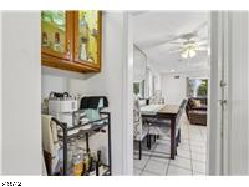 Butler's Pantry