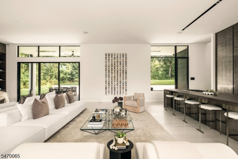 12 Foot Ceilings