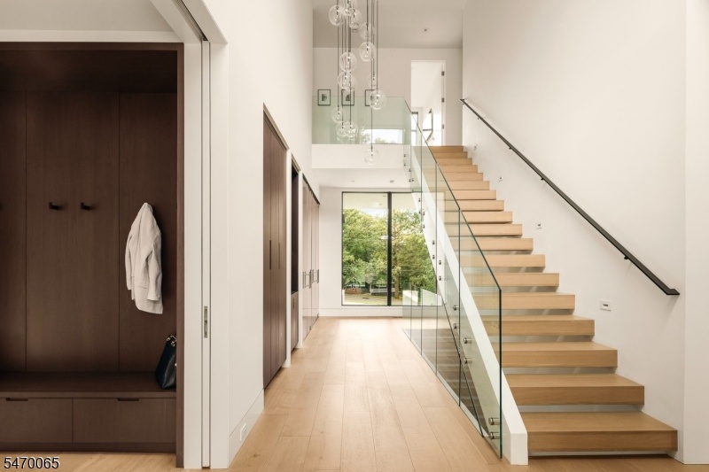 Floating Glass Staircase