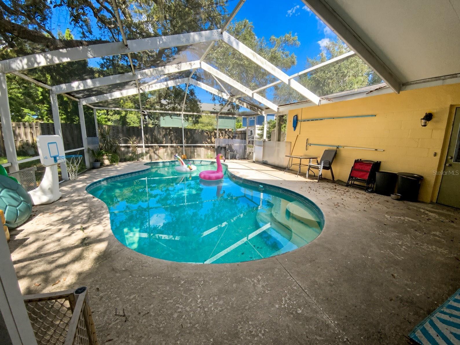 Pool