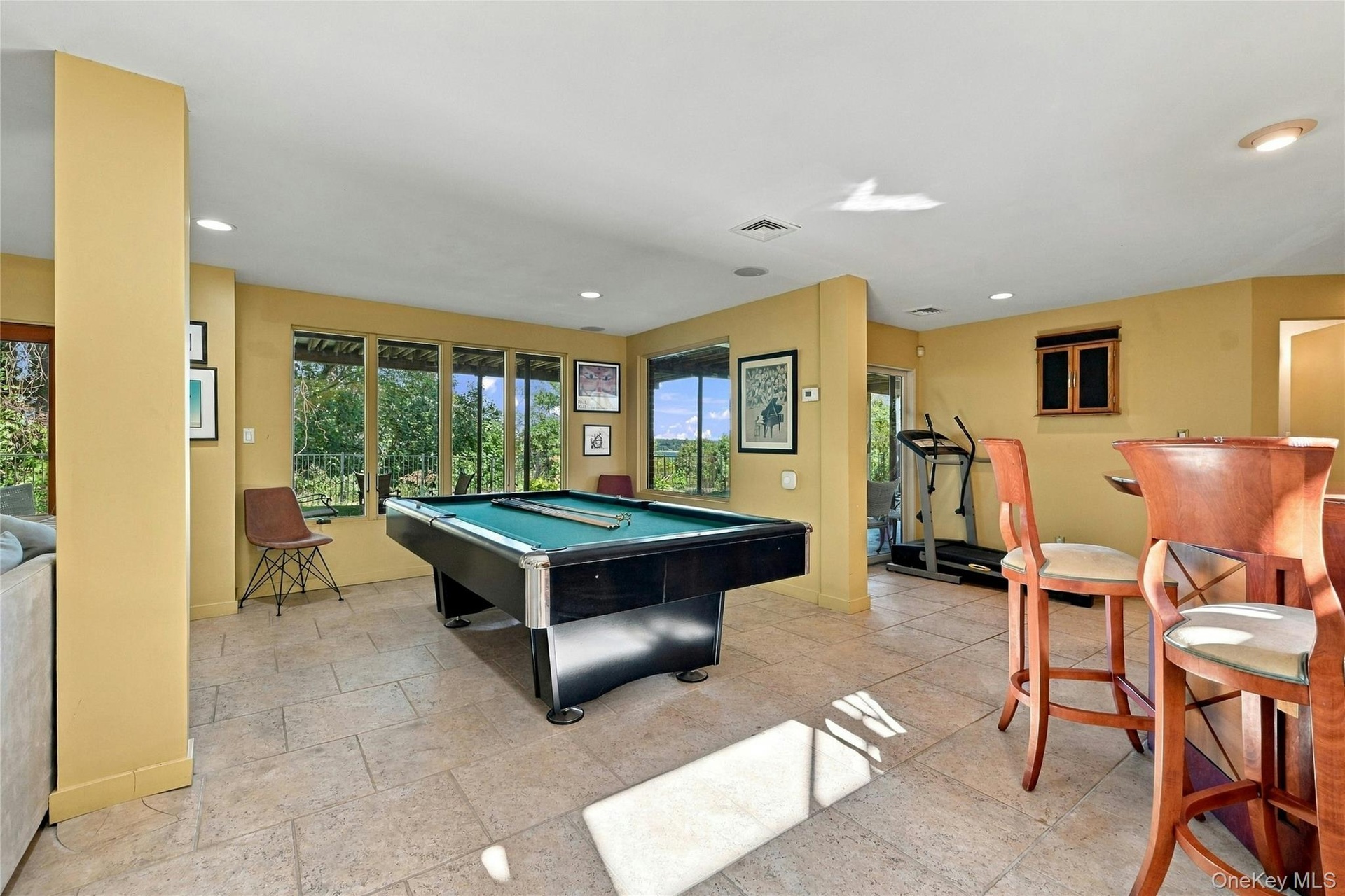 Lower Level Recreation Room