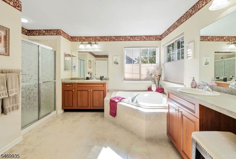 PRIMARY ENSUITE BATH