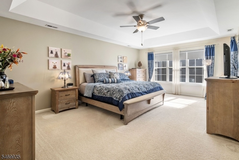 PRIMARY BEDROOM SUITE