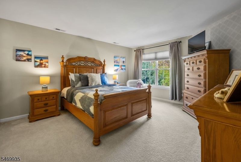 BEDROOM #4