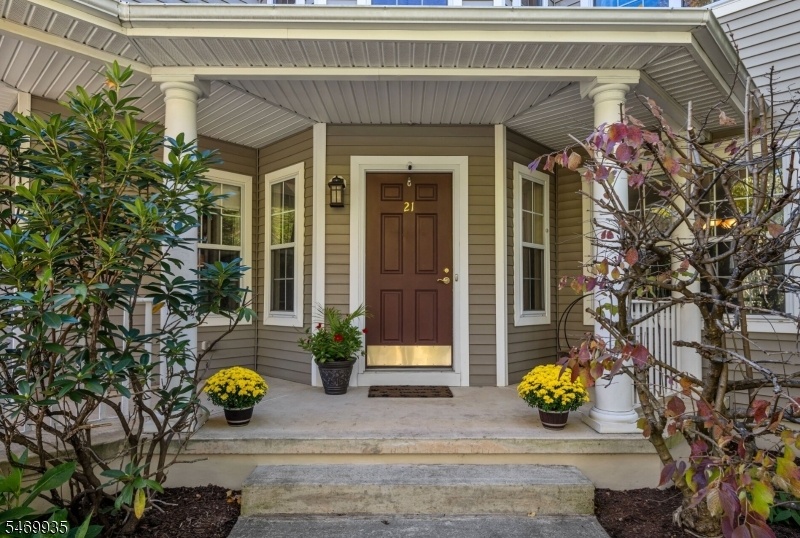 FRONT DOOR ENTRY