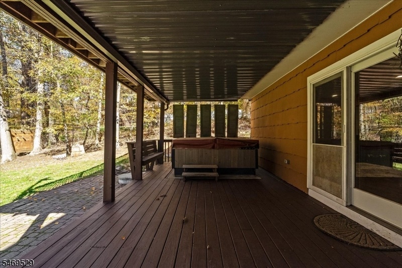 Lower Deck