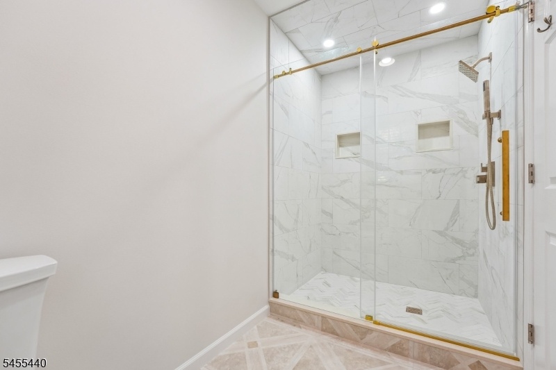 Primary Stall Shower