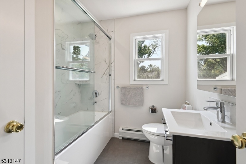 STUNNING NEW BATHROOM