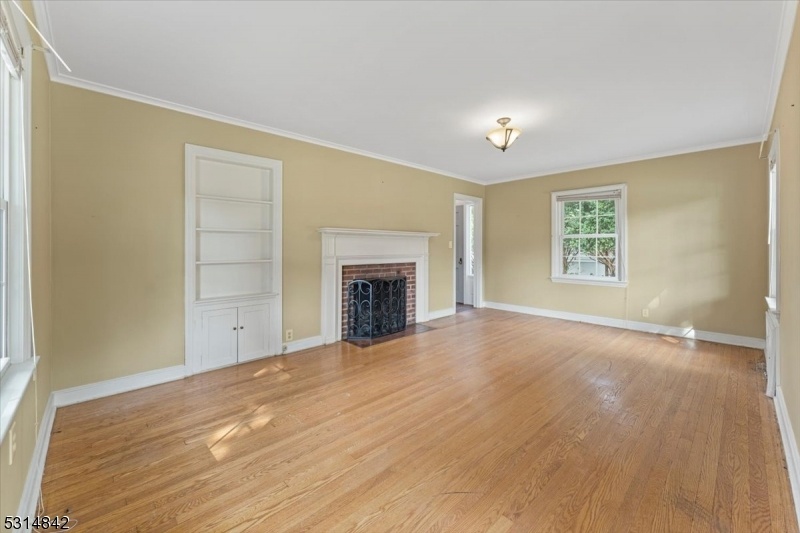 FR/Fireplace
