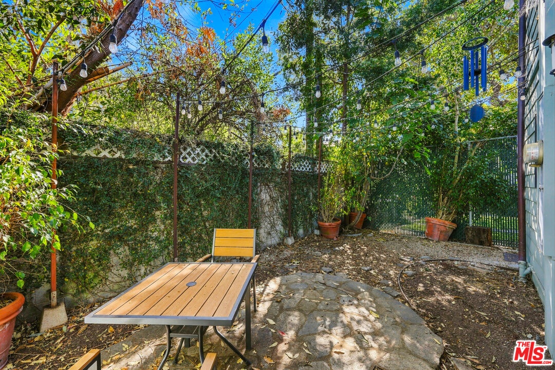 Back House - Patio