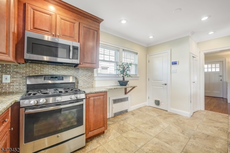 Kitchen Going Down