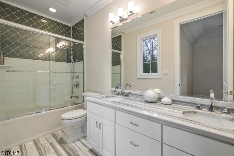 Full bath