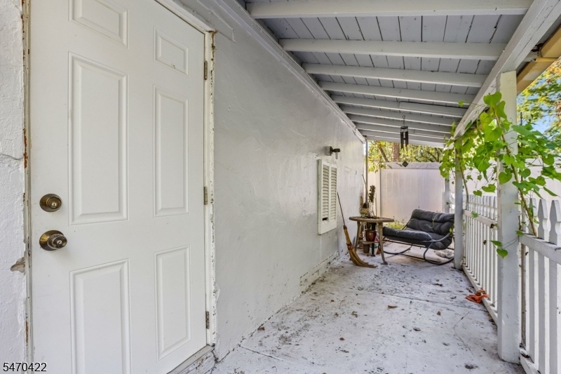Porch House 2
