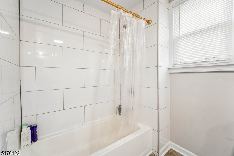 Bathroom Upstairs