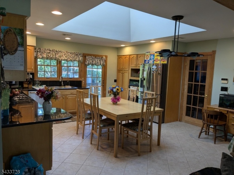 kitchen door to pantry laundry