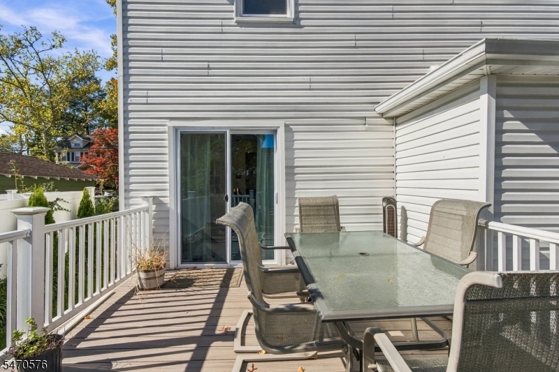 Deck 1