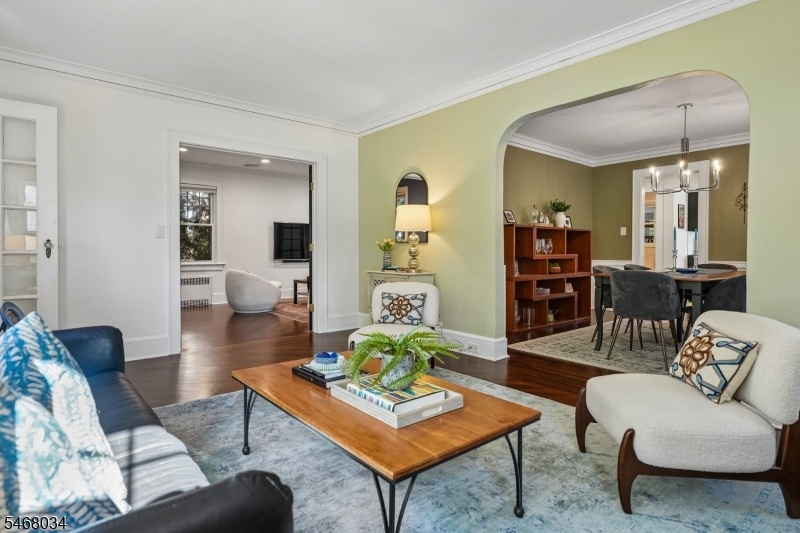 Fabulous Colonial