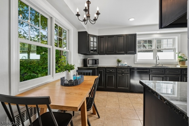 Fabulous Colonial