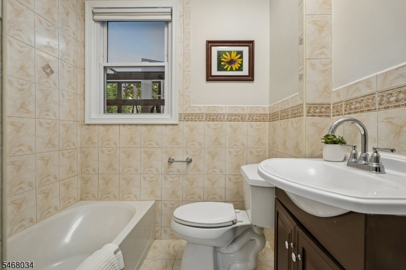 Fabulous Colonial