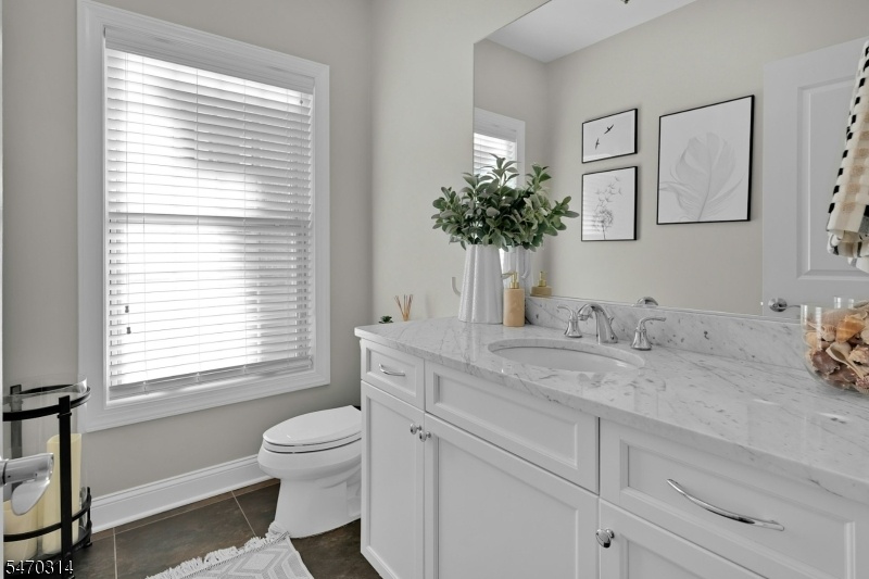 Powder Room - Ground Level