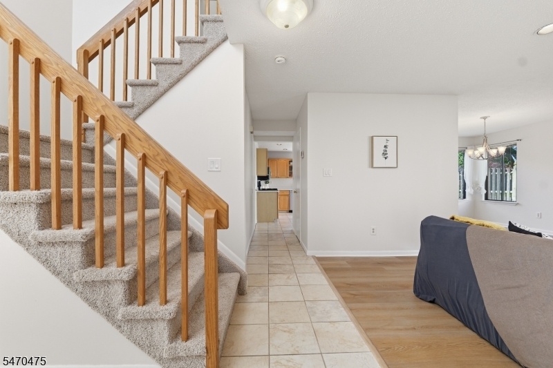 Foyer/Living Room