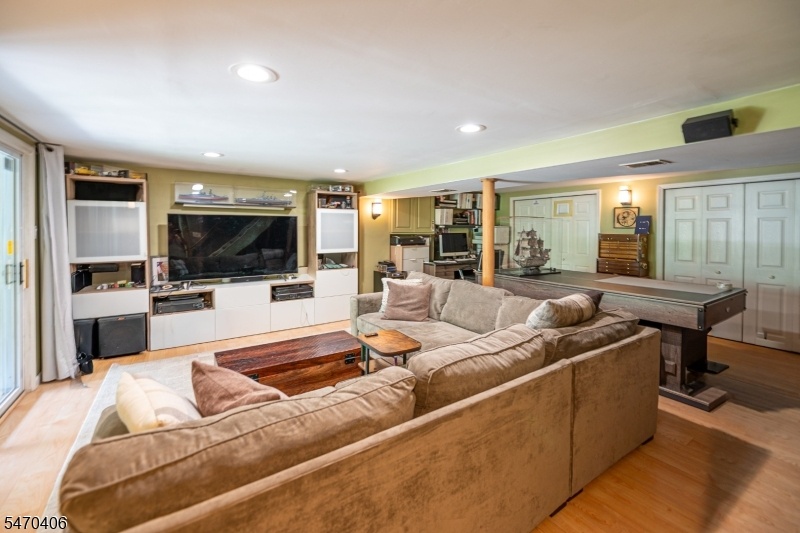 Family Rm & Office in Basement