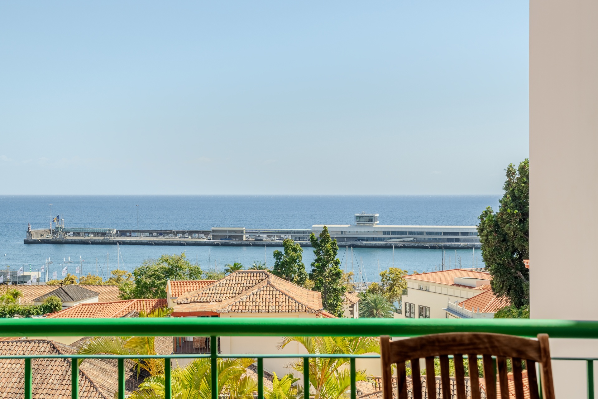 Balcony - seaviews | Varanda  - vista de mar