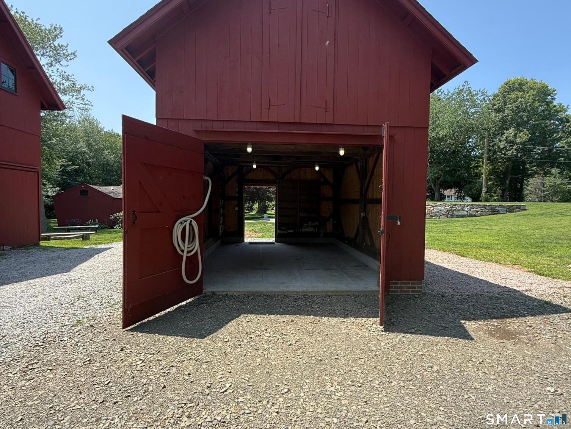 Barn