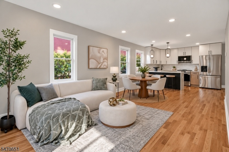 Living dining