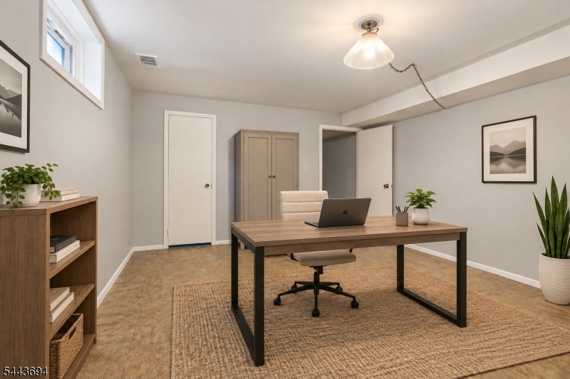 VIRTUALLY STAGED 4th bedroom