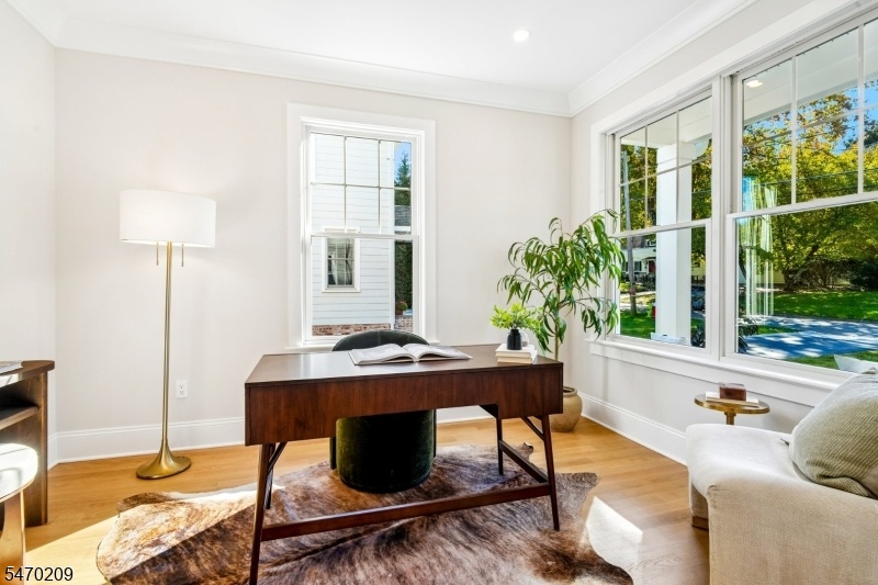 1st Floor Office