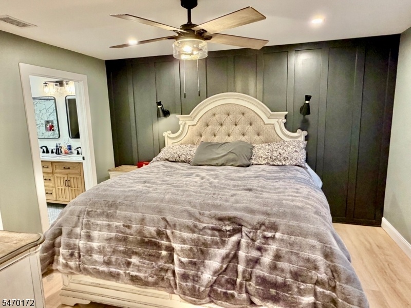 king bed